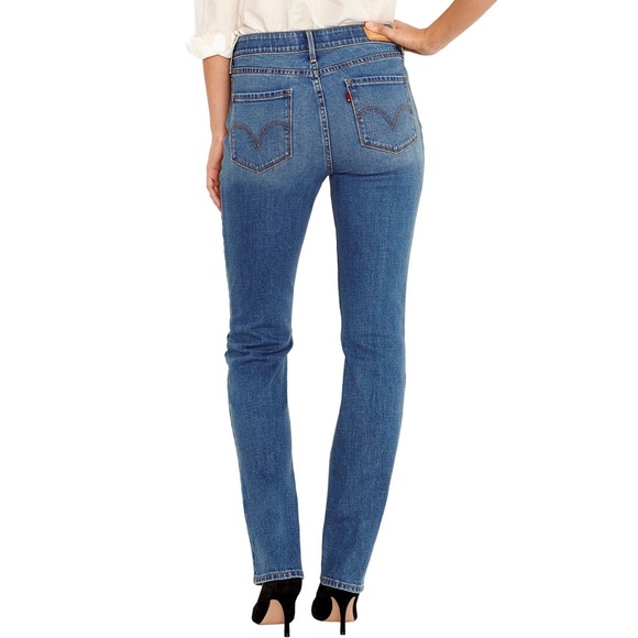 Iconic Levi’s blue jeans ready for fall fashions size 10 classic styling - Picture 7 of 8
